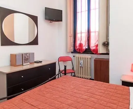 Casa Di Charlie Chaplin Διαμέρισμα *